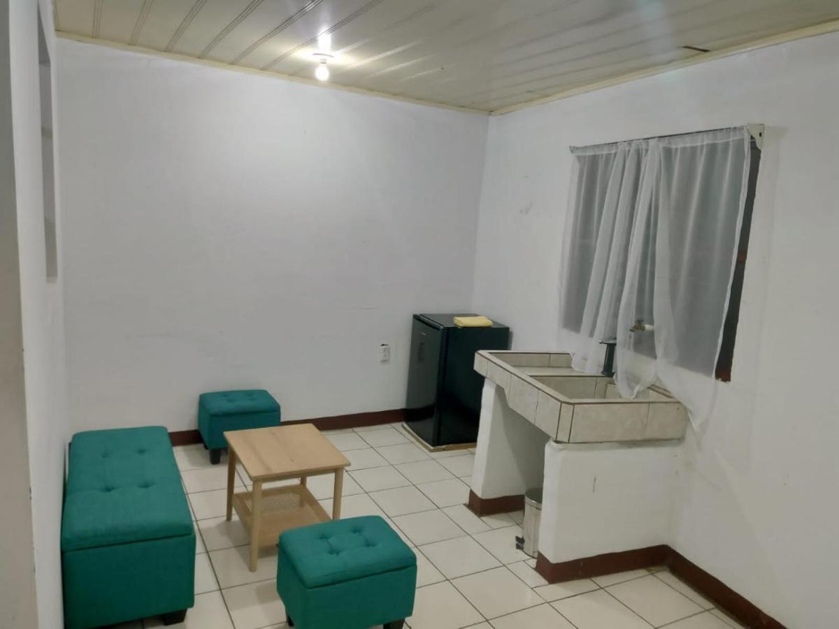 Appartement Departamentos Patricia à Alajuela Extérieur photo
